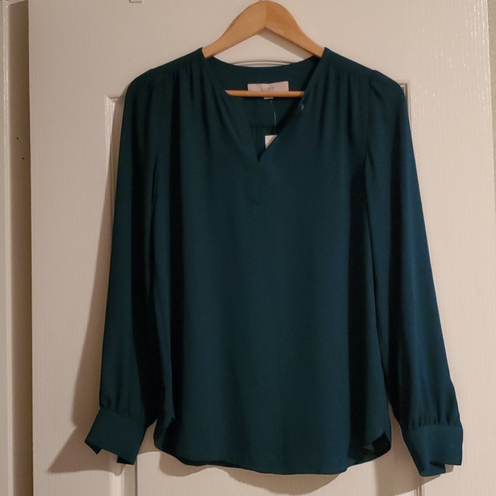 LOFT Green Long Sleeved Blouse